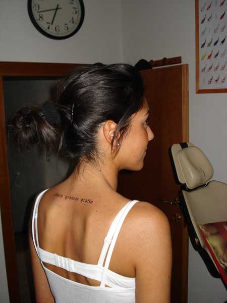 chiara-scritta-in-latino